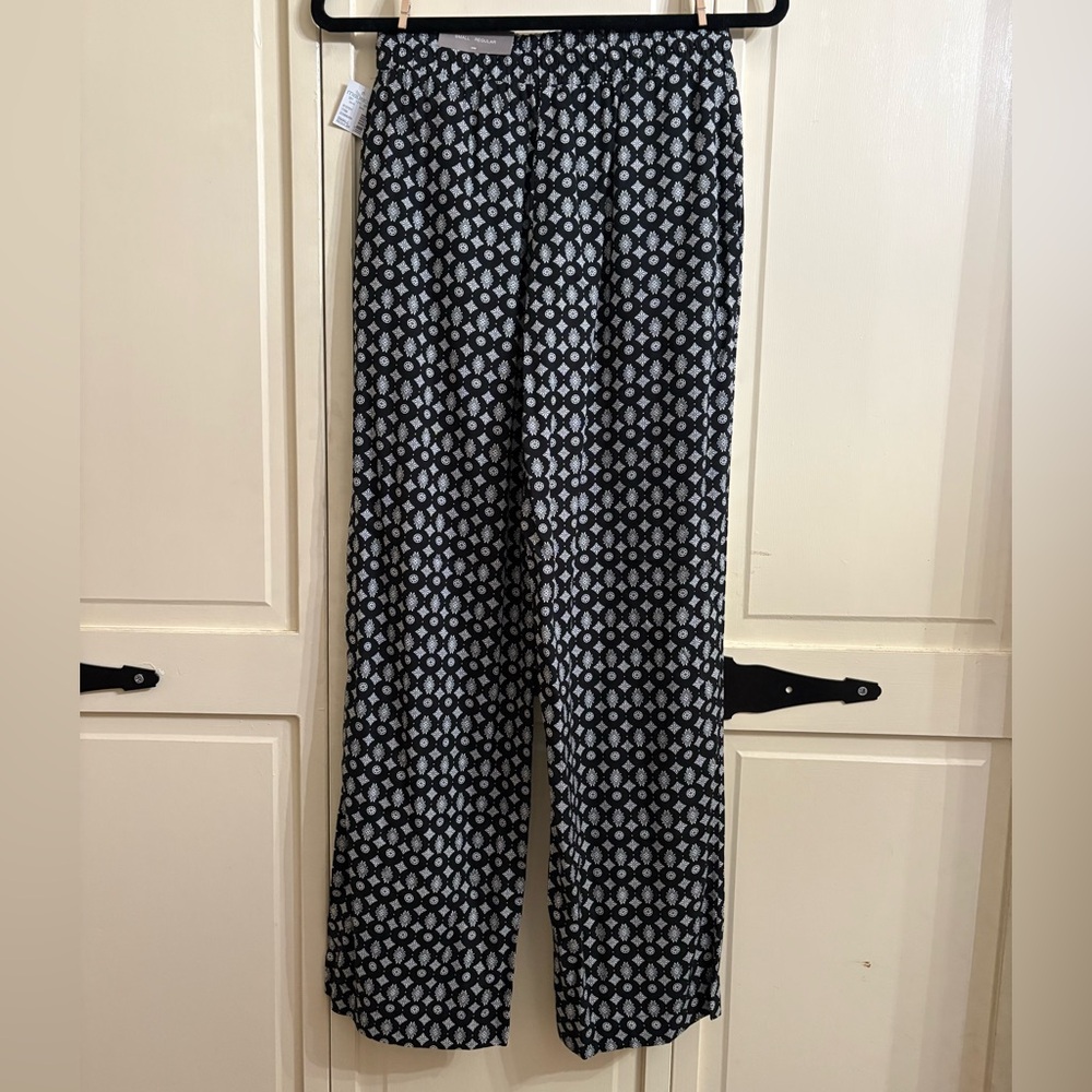 Maurices Black and White Geometric Pants